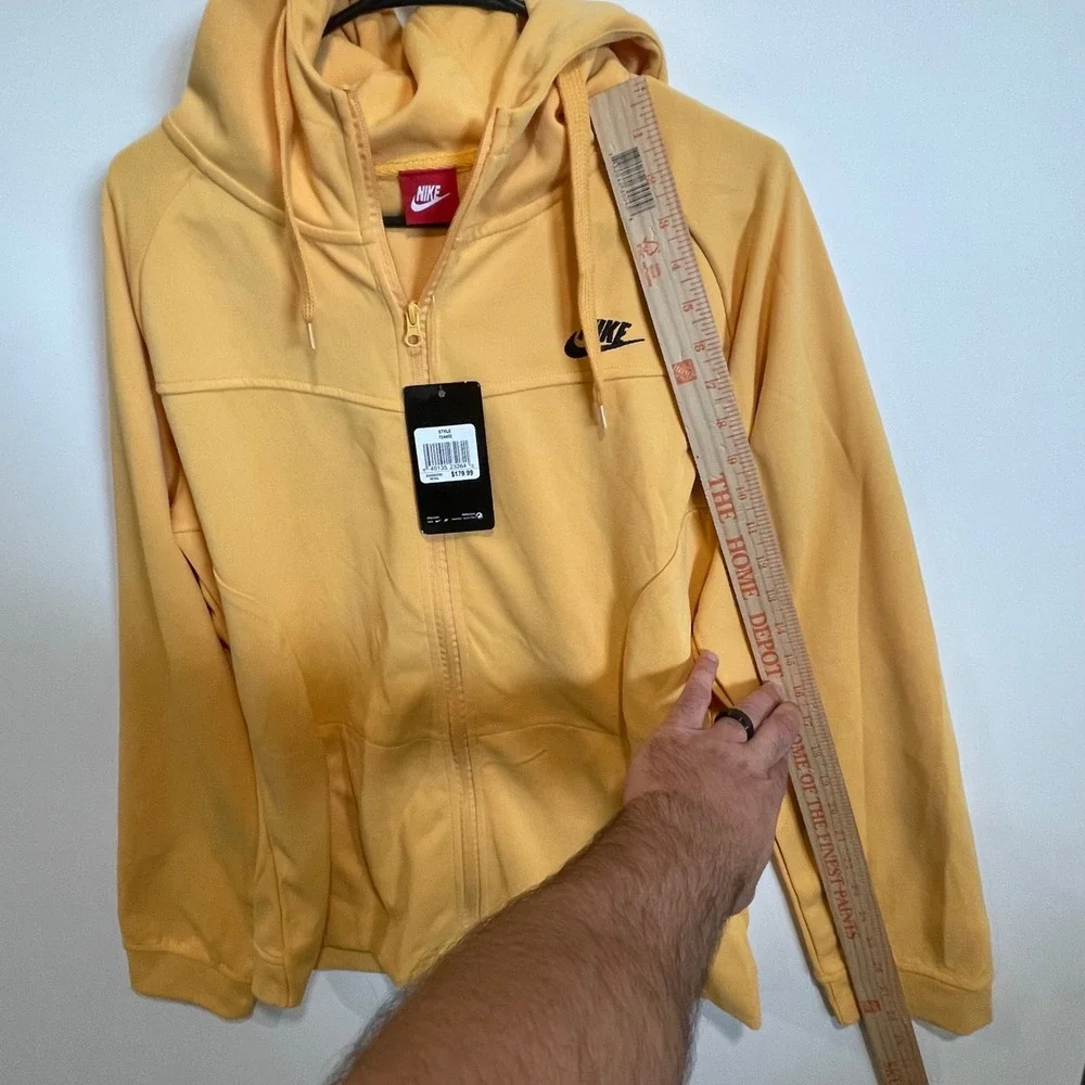 Nike tech fleece